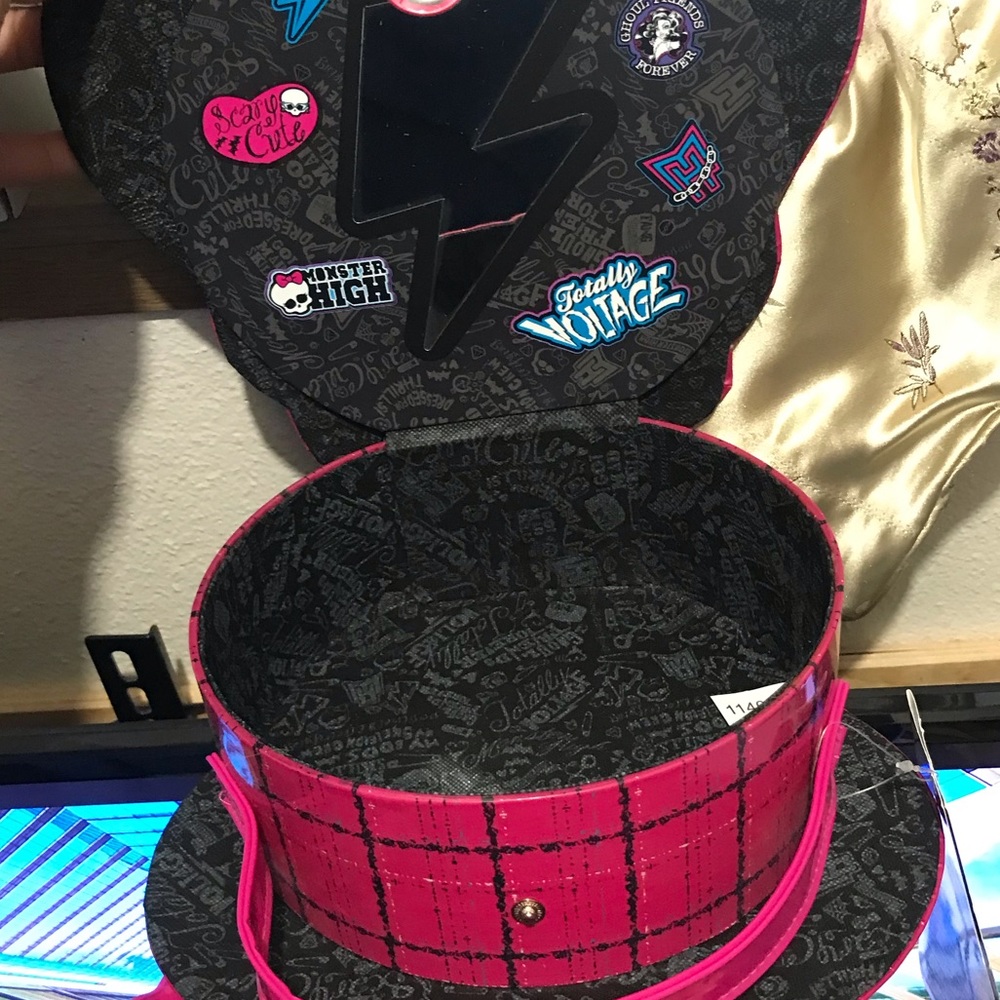 Monster High - Picture 2 of 5